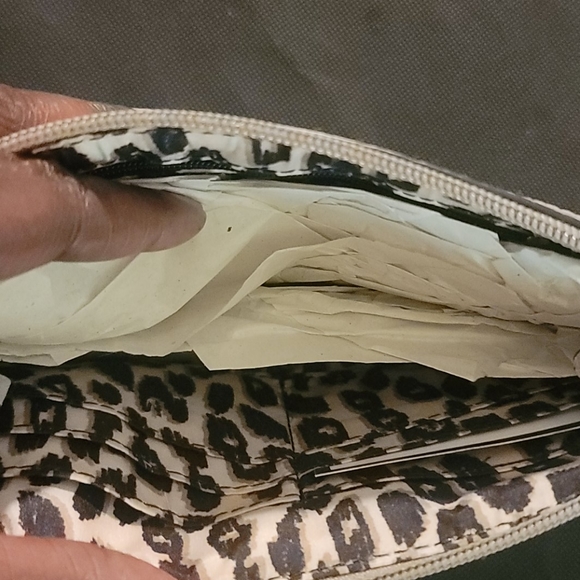 Large Wristlet - Picture 4 of 8